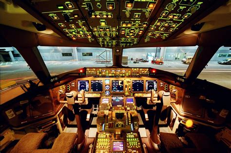 Boeing 747 Cockpit Wallpapers - Top Free Boeing 747 Cockpit Backgrounds ...