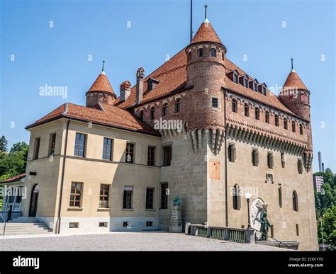 Schloss Saint Maire Fotos Und Bildmaterial In Hoher Aufl Sung Alamy