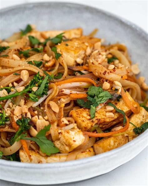 Vegan Pad Thai With Tofu Six Hungry Feet