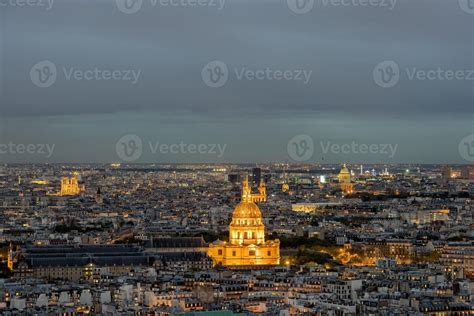 Paris aerial view cityscape at night 20203908 Stock Photo at Vecteezy