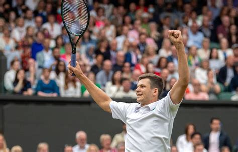 Hubert Hurkacz Pokona Rogera Federera I Zagra W P Finale Wimbledonu