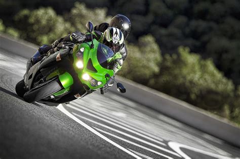 Motorrad Vergleich Kawasaki Zzr Performance Sport Vs