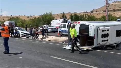 Nevşehir de düğün yolunda kaza 13 yaralı Son Dakika Haberleri