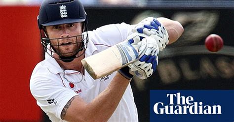 Andrew Flintoff disregards his hobble to put the wind up Australia ...