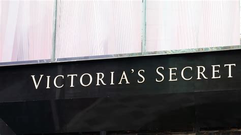 L Brands CEO Leslie Wexner may step down, Victoria's Secret may be sold ...