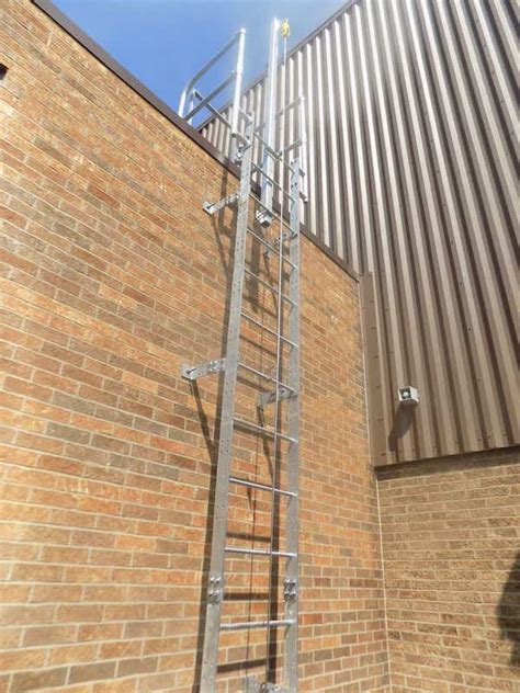 Rooftop Ladder Osha Compliant Ladder Diversified Fall Protection