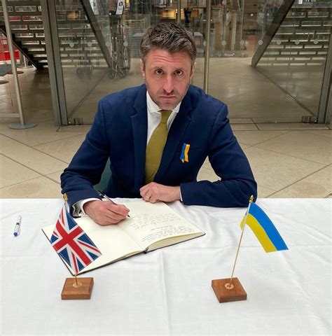 Ben Everitt Mp Signs Book Of Solidarity To Show Support For Ukraine