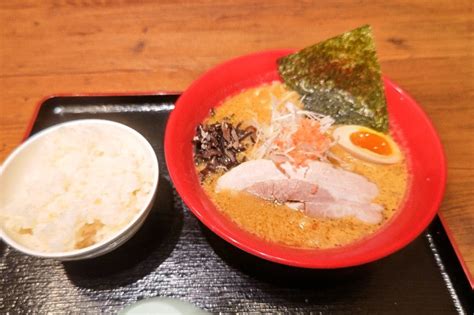 札幌海老麺舎の｢極味噌伊勢海老ラーメン｣のコク、クセになるぜ ๑´ڡ`๑ ♪ 塚越智朗の音楽ラブログ