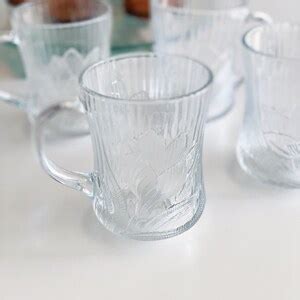 Arcoroc France Clear Glass Canterbury Crocus Flower Coffee Cup Mugs Set