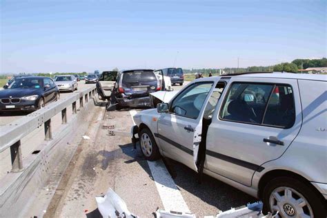 Carambolage V Hicules Impliqu S Dans Cinq Accidents Sur L Autoroute A