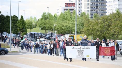 Marcha Ciudadana En Pamplona Por El Derribo Del Monumento A Los Ca Dos