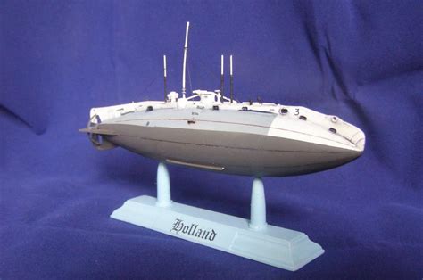 Mikromir Amp 144011 Holland Class Submarine 1144 Plastic Scale