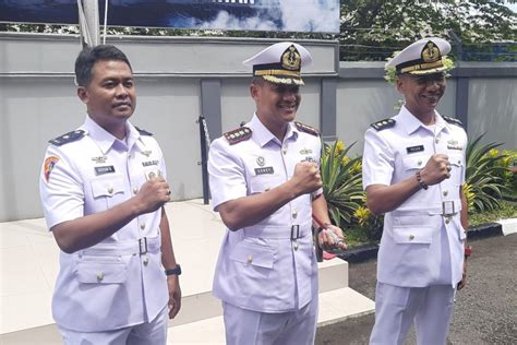 Kolonel Laut Sandy Kurniawan Resmi Jabat Danlanal Palembang Rmolsumsel Id