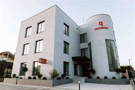 Hotel Septembar Podgorica Alle Infos Zum Hotel