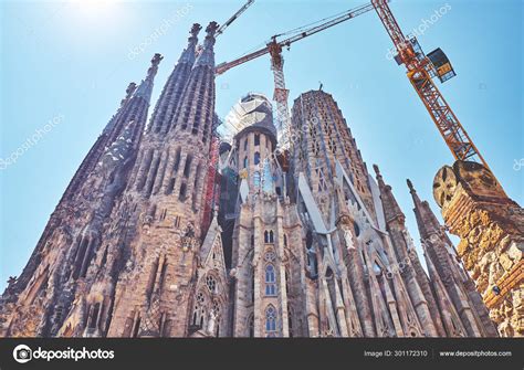 La Bas Lica I Templo Expiatori De La Sagrada Familia Foto Editorial