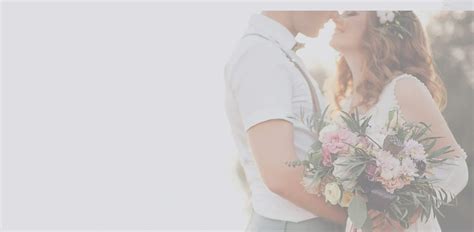 ship_our_wedding_diy_rentals_main2 - Ship Our Wedding DIY Rentals