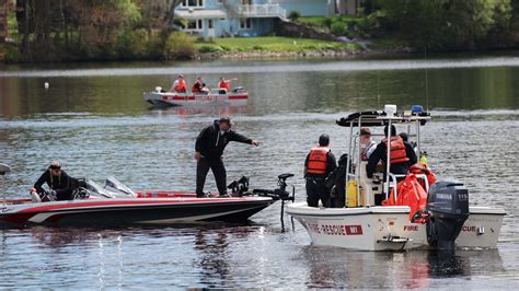 Halifax water rescue: Man drowns in canoe accident on East Lake