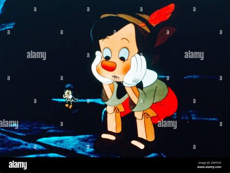 Pinocchio From Left Jiminy Cricket Pinocchio 1940 ©walt Disney Co Courtesy Everett