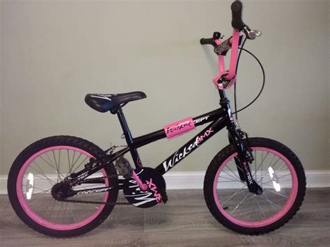 Girls 18 inch bike | in Wishaw, North Lanarkshire | Gumtree