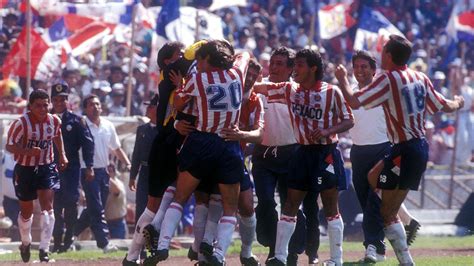 Las goleadas de Chivas y América en semifinales