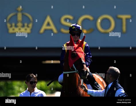 Kings Stand Stakes 2022 Hi Res Stock Photography And Images Alamy