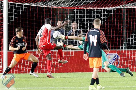 Overtuigende Overwinning Voor Jong Fc Utrecht