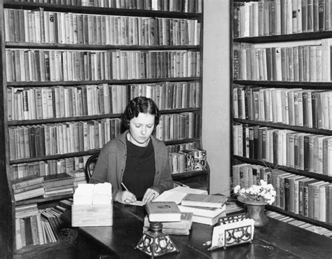 The History Behind The Female Librarians Who Delivered Books On