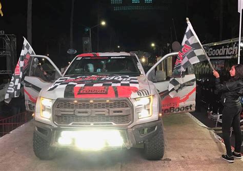 2017 Ford Raptor Finished the Grueling 2016 Baja 1000 Race [News] - The ...