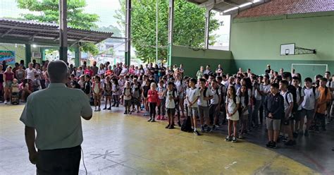 Mais De Mil Alunos Da Rede Municipal Retornam S Escolas Nesta