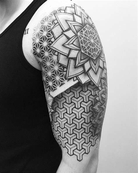 Pin By Sey Fox On Tattoo Geometric Tattoo Shoulder Geometric Tattoo