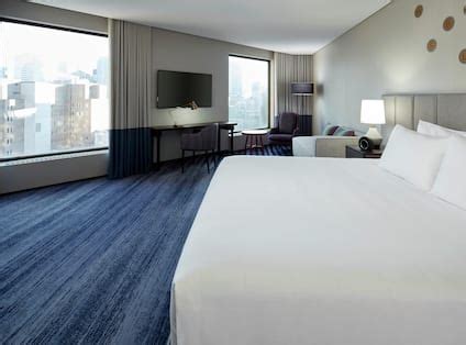 DoubleTree by Hilton Montreal Photo Gallery