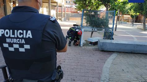 Detenido Un Joven En Murcia Por Agredir A Su Madre A La Que Le Robó El Móvil