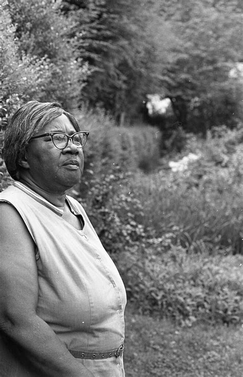 Appalachian Women Voices From The Mountain South Foxfire