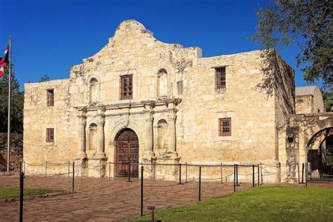 1 Day Hop On Hop Off San Antonio Tour With Old Town Trolley