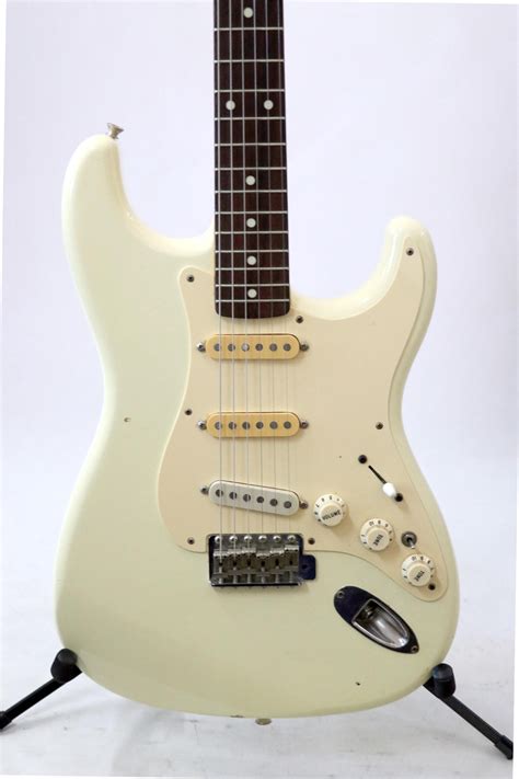 Fernandes Revival Stratocaster The Guitar Colonel