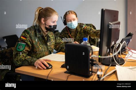 Julia Schulze Fotos Und Bildmaterial In Hoher Aufl Sung Alamy