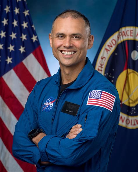 Know Who Is Anil Menon Son Of Indian Immigrant Selected By Nasa To Become Astronaut Dnp India