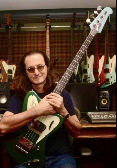 Geddy Lee's Gibson Thunderbird Non-Reverse Bass | Equipboard®