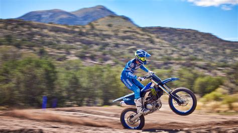 450 YZF MONSTER ENERGY 2023 Absolute Yam