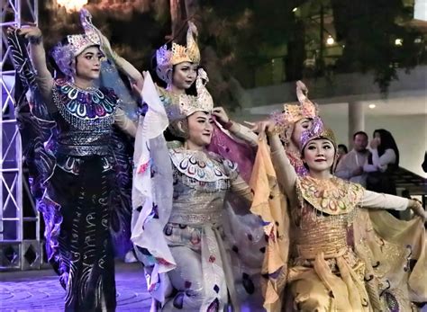 Mengenal Tari Merak Sunda Warisan Budaya Tak Benda Dari Kota Bandung