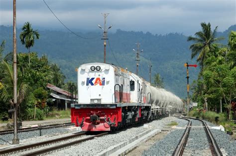 KAI Angkut 50 98 Juta Ton Barang Hingga Q3 2024