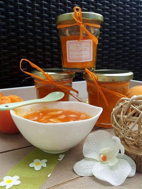 Recette De Confiture Faites Maison D Abricots Et Amandes Effil S