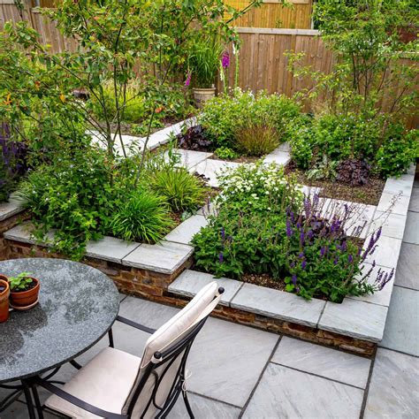 How to travel to Acacia Gardens in Sydney by public transit 16