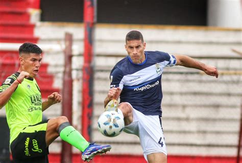 Alerta En Gimnasia Por La Llegada De Barracas Central Al Bosque Y El