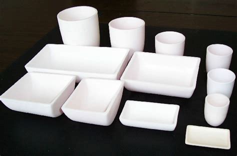 High Purity Alumina Ceramic Crucible Multi Capacity Alumina Crucible Boat