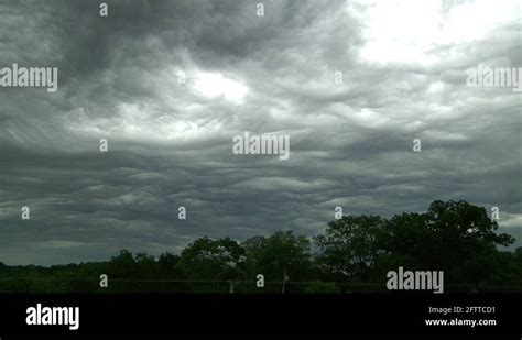 Undulatus Cloud Formation Stock Videos Footage Hd And K Video