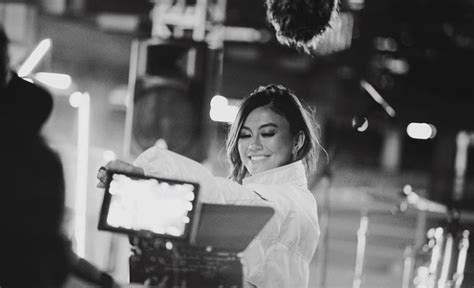 Lirik Lagu Aku Tak Mau Bercinta Lagi Jera Agnez Mo