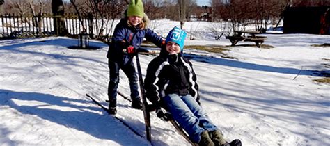 La luge en bois un sacré blode Communique en Folie