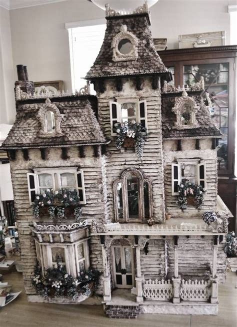 Spooky Haunted Dollhouse