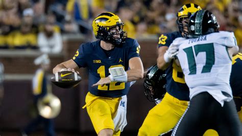 Michigan Wolverines Quarterback Cade Mcnamara Having Surgery